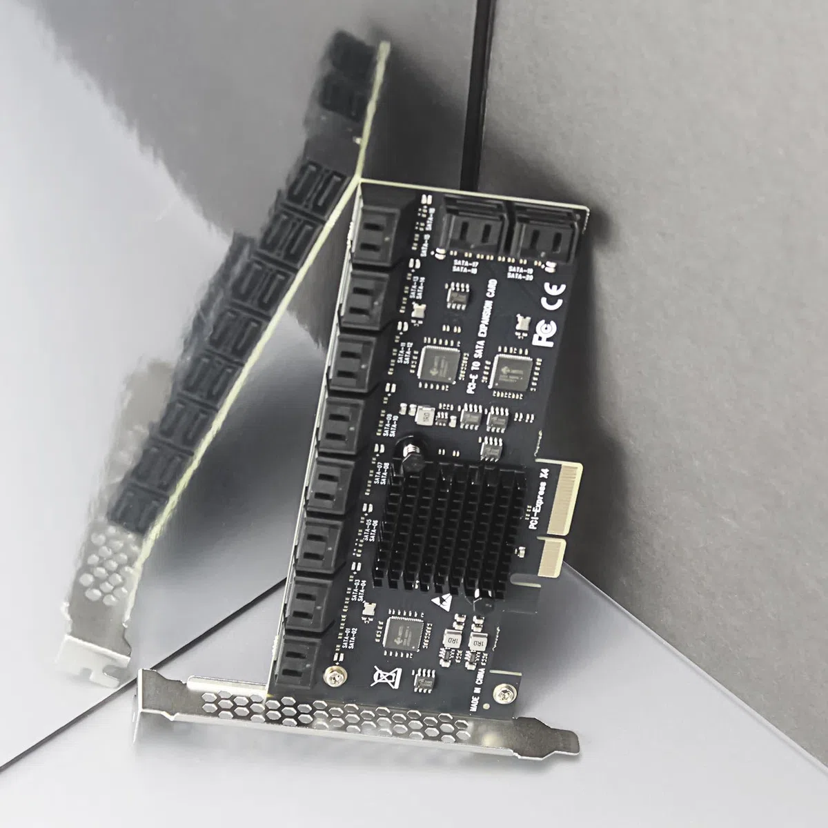 GLOTRENDS SA3220 20-Port PCIe X4 SATA Erweiterungskarte, Kompatibel mit Windows, Linux, Mac OS, NAS